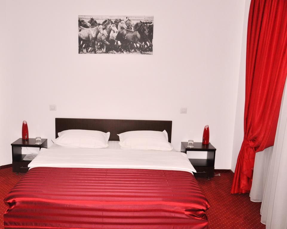 Hotel Thomas Bucharest Exterior photo