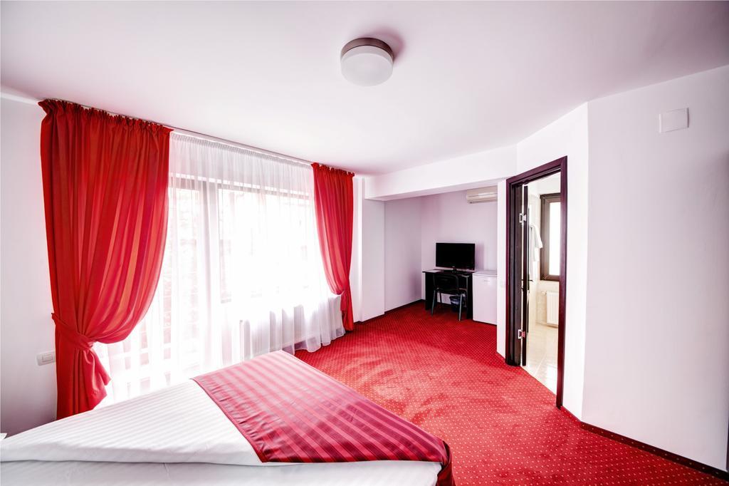 Hotel Thomas Bucharest Exterior photo